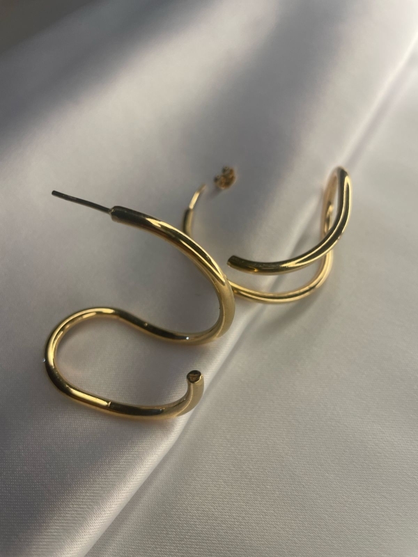 Brinco Fio Vazado – 3,5 cm – Banhado a Ouro - Image 2