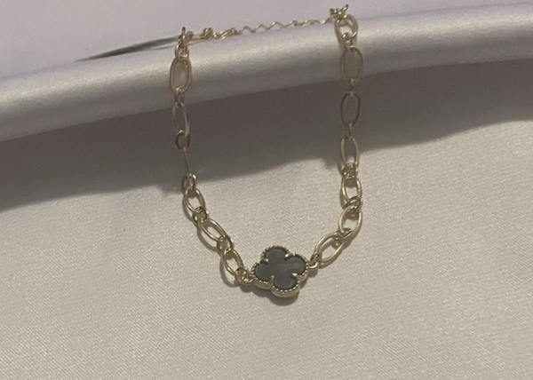 Pulseira Trevo  – Inspiração da Alta Joalheria - Image 2